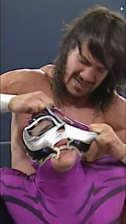 NO, NOT REY’S MASK!!