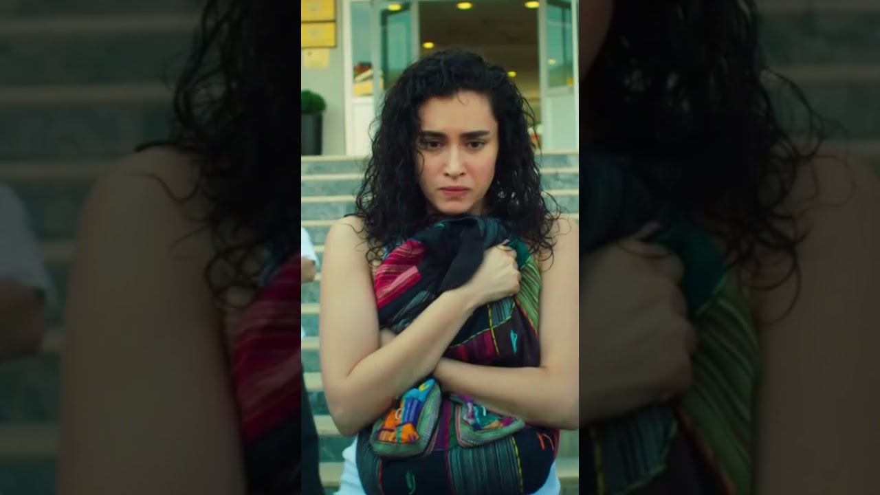 Kerem, Zeynep'in Sütyenini Çaldı  #güneşibeklerken #turkishdrama #kerembürsin