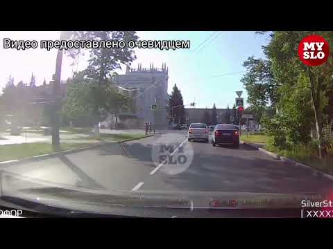 Момент ДТП с тремя авто на пр. Ленина в Туле снял видеорегистратор