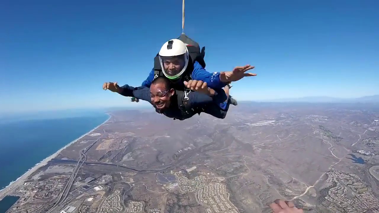 Skydiving Gojump Oceanside 13,000 ft YouTube