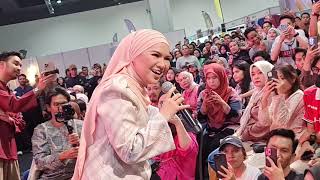 Terus Hidup -Aina Abdul di Absolut Bazaar x Festival Gaya Raya 2024