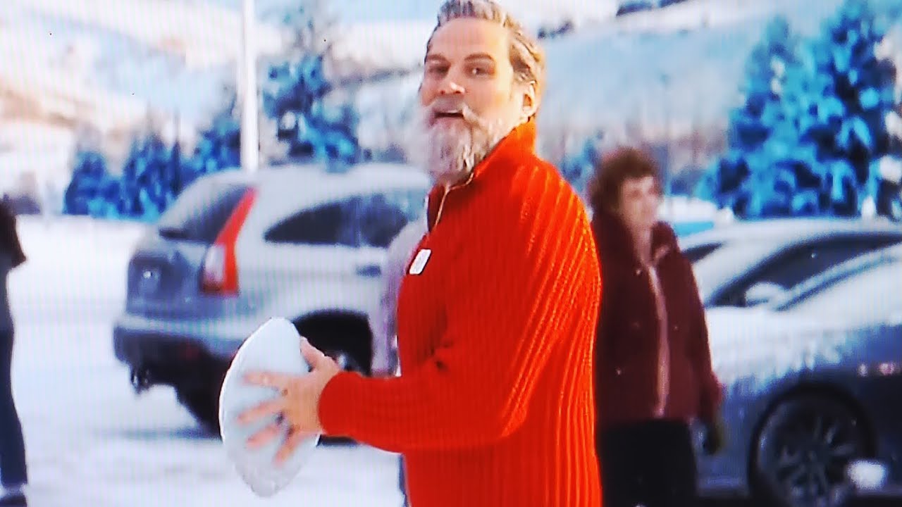 TARGET COMMERCIAL 2025 | TARGET SANTA: MAKE GAME DAY A HOLIDAY: TARGET ...