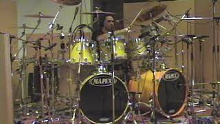 TVMaldita Presents: Aquiles Priester recording the song So Near so Far in Germany, June 2006.