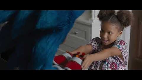 (Sonic The Hedgehog) Sonic Gets New Shoes Scene