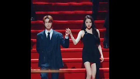 XU MINGHAO AND GUAN XIAOTONG 🕺💃 #seventeen #xuminghao #the8 #minghao #guanxiaotong #shorts #followme