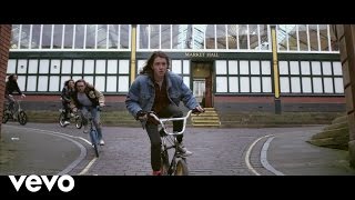 Blossoms - Honey Sweet (Official Video) chords