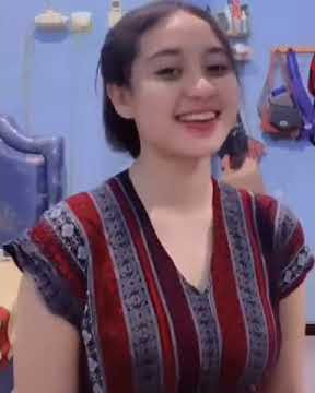 story wa cewek cantik hot