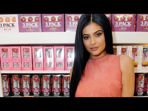 Kylie Jenners Cosmetics Company Went From An F To A C Rating