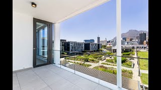 SENSATIONAL TABLE MOUNTAIN VIEWS | WATERFRONT | ZAR 13 000 000