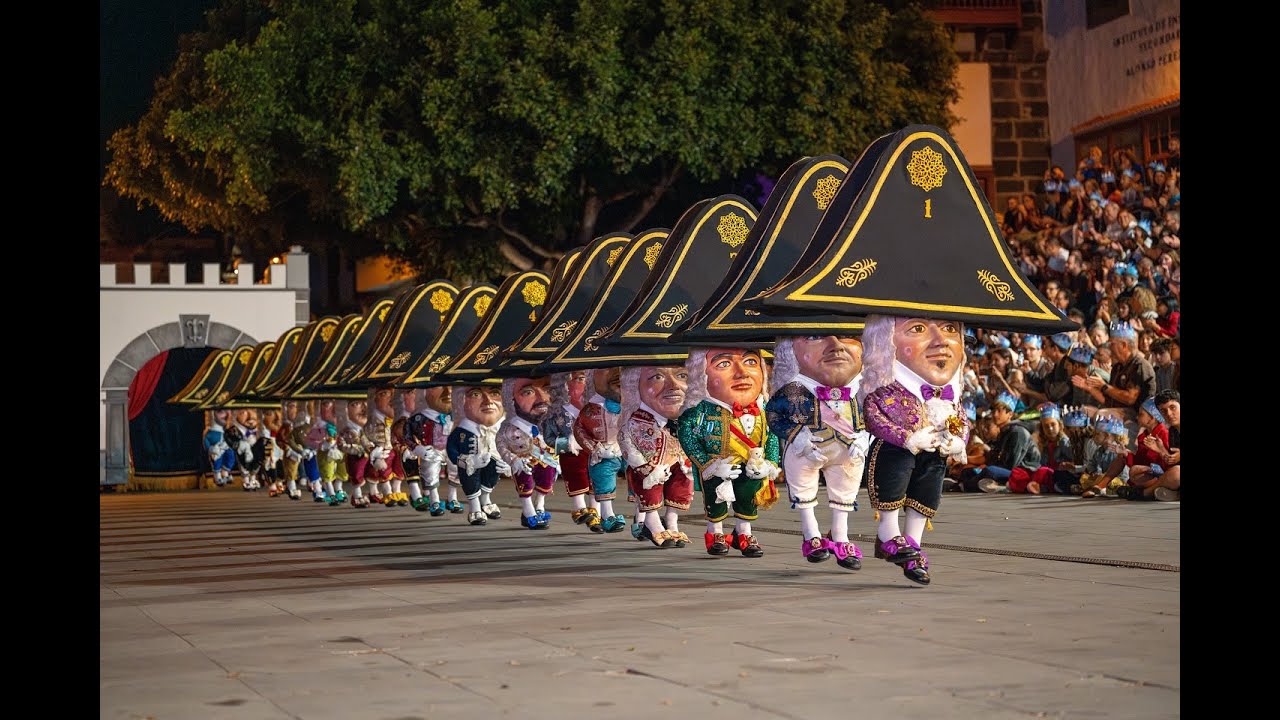 Danza de Los Enanos, plaza Santo Domingo a las 03.30h (Santa Cruz de La Palma)