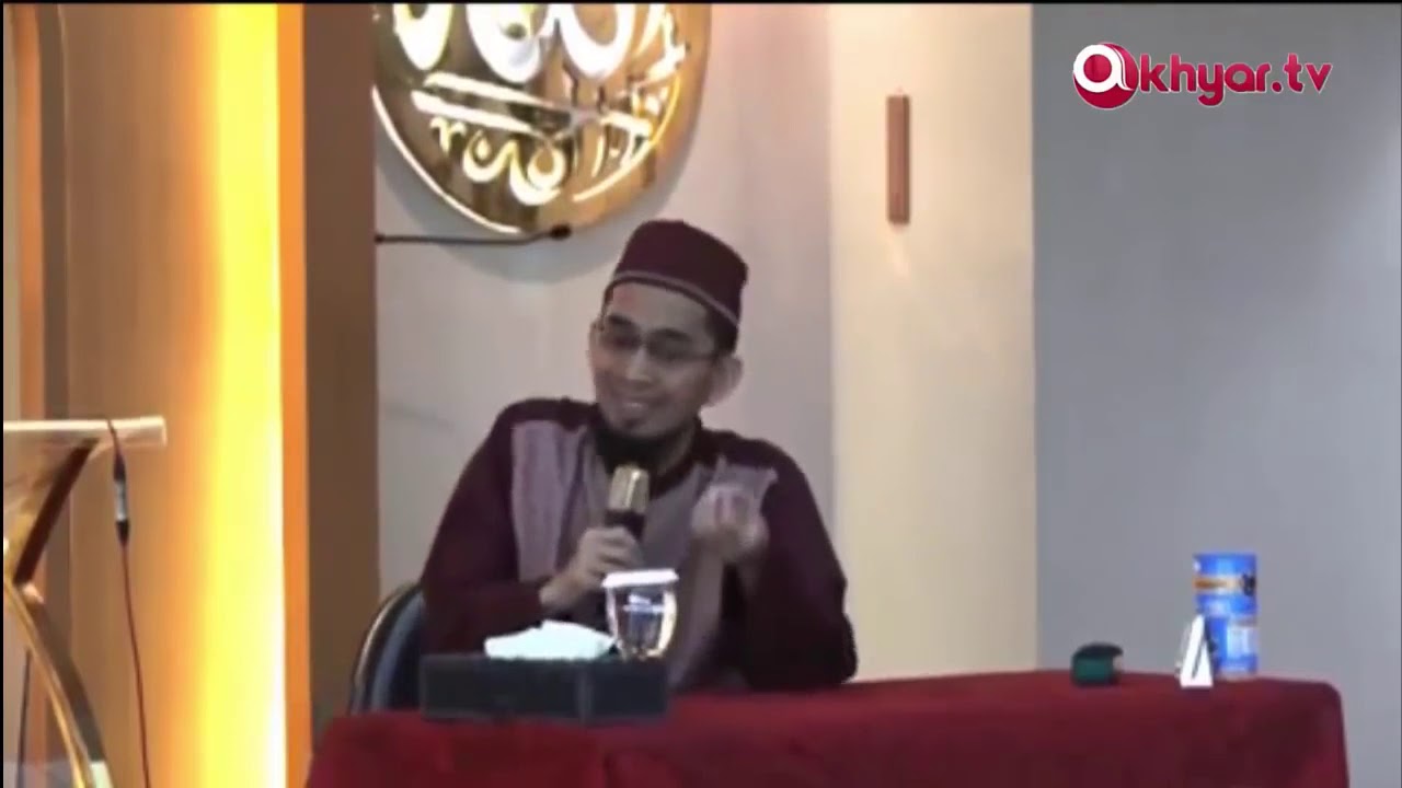 Ustad Adi Hidayat Hukum  Mencukur Rambut  dan Memotong Kuku 