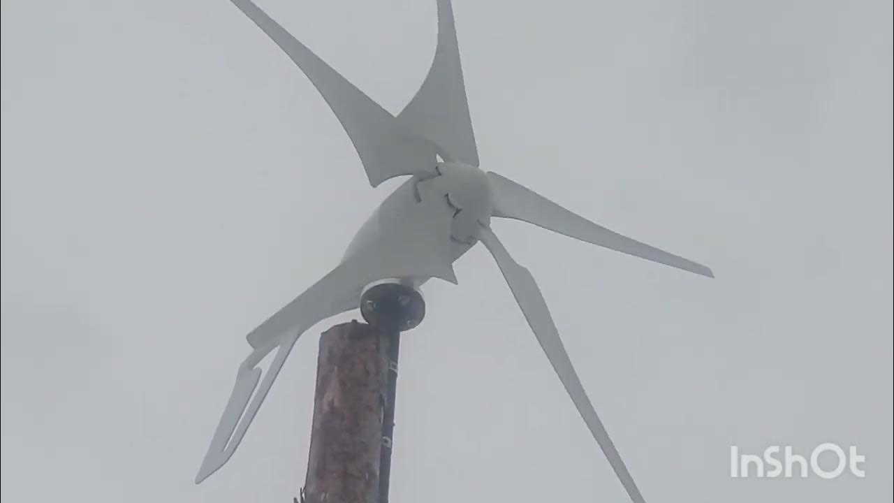 Ветрогенератор energy wind 4 квт. Ветровая турбина мельница. Wind turbine. Ветропарка азовская вэс. Wind turbine.