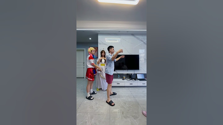 Harley Quinn cracks the coach's self-defense skills#Shorts#Harley Quinn#joKer #cosplay