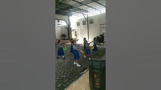 Download lagu Ekstrakulikuler Tari - Tari Rebana - TK EMHABE #shortvideo #shorts