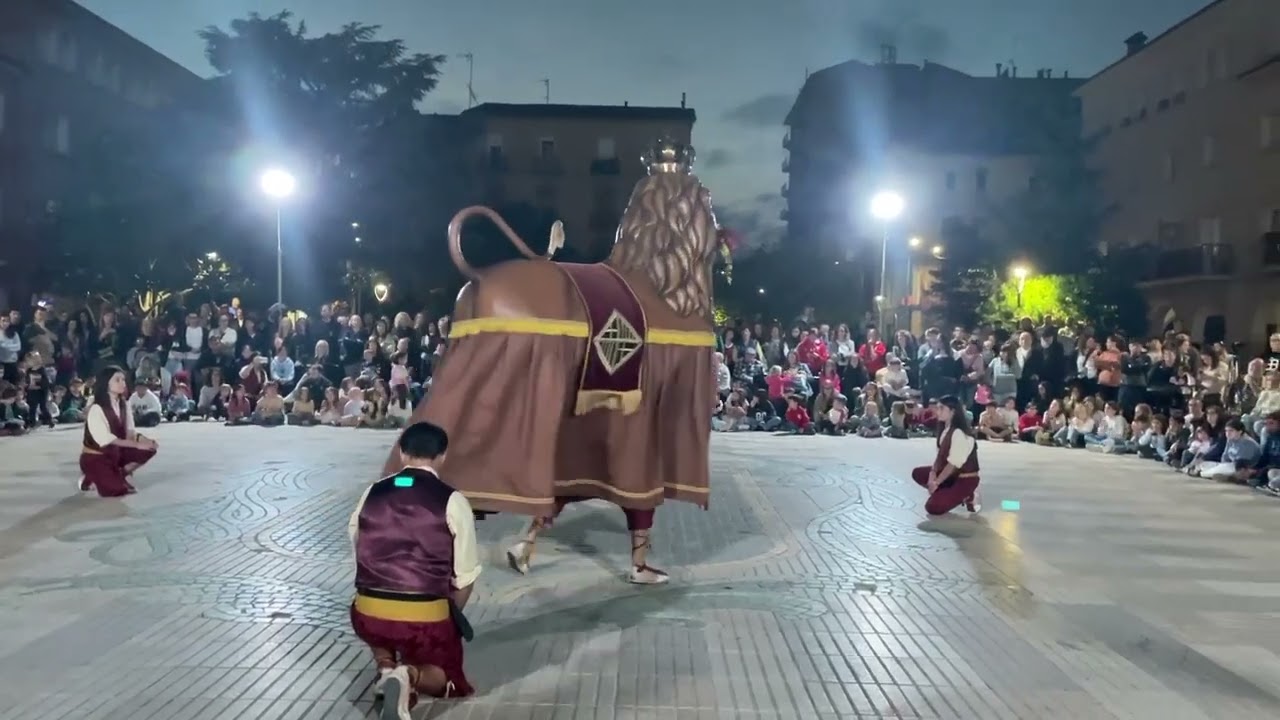 LLEÓ de BARCELONA - Trobada de Bestiari de l'Òliba de Navàs 2025