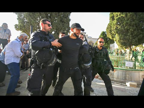 اقتحامات واعتداءات واعتفالات في المسجد الأقصى المبارك في القدس المحتلة