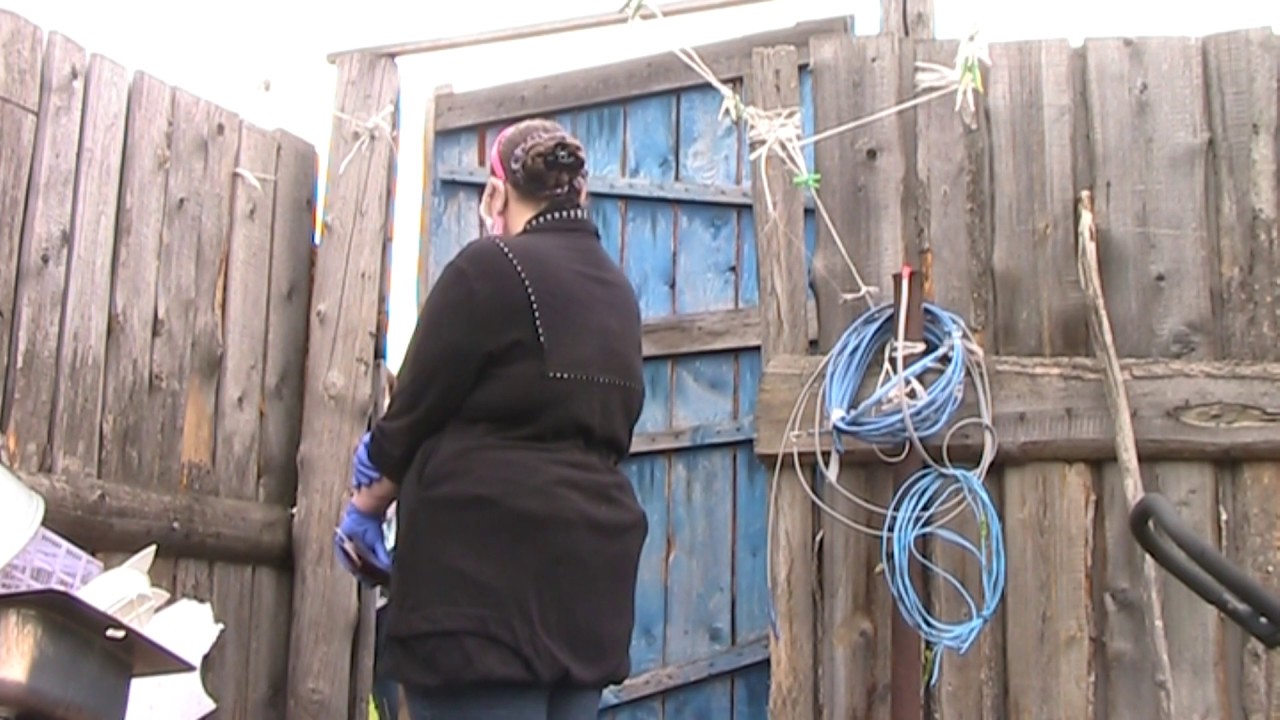 Куть Ях слухи о выселении людей на улицу - YouTube