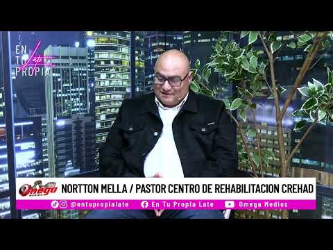 El pastor Nortton Mella junto a JLSilva