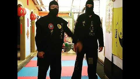 Self Defense with Tonfa againts knife Attack ELeDo Kung Fu