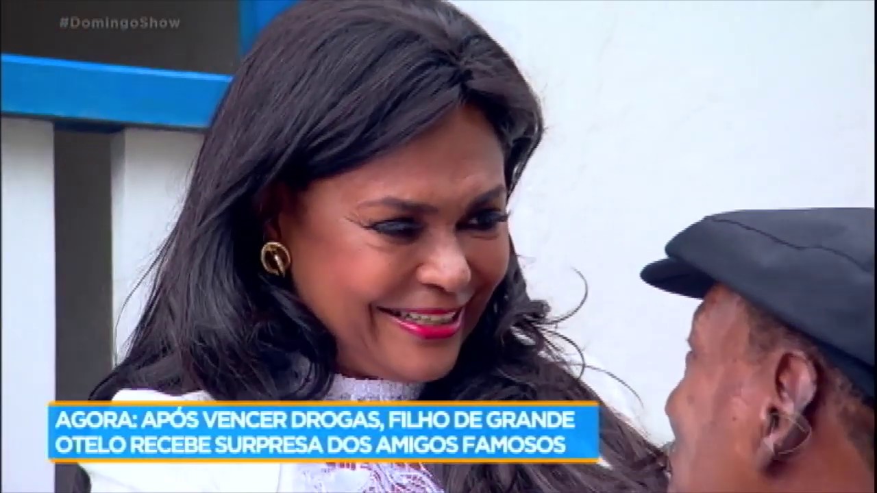 Video: Carlos se emociona ao reencontrar amiga famosa