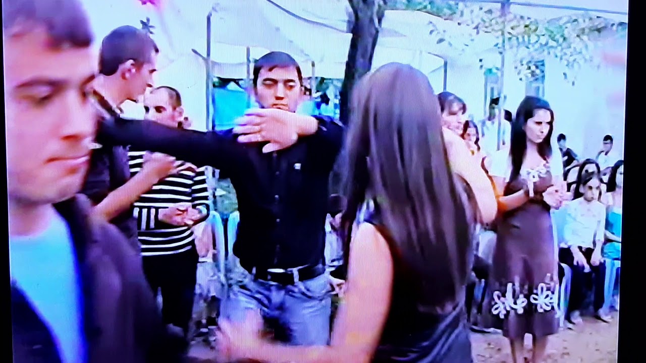 Ismailli rayon Sumagalli kendi Zumrudun toyu