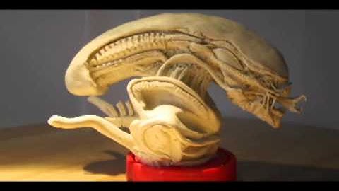 Xenomorph drone sculpture (Alien 1979)