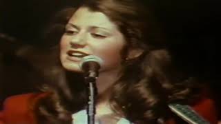 Amy Grant - Who Am I (Official Music Video)