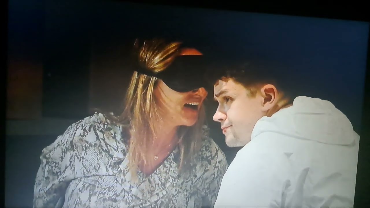 Fair City -The Kidnappers Demand Money to let Carol go