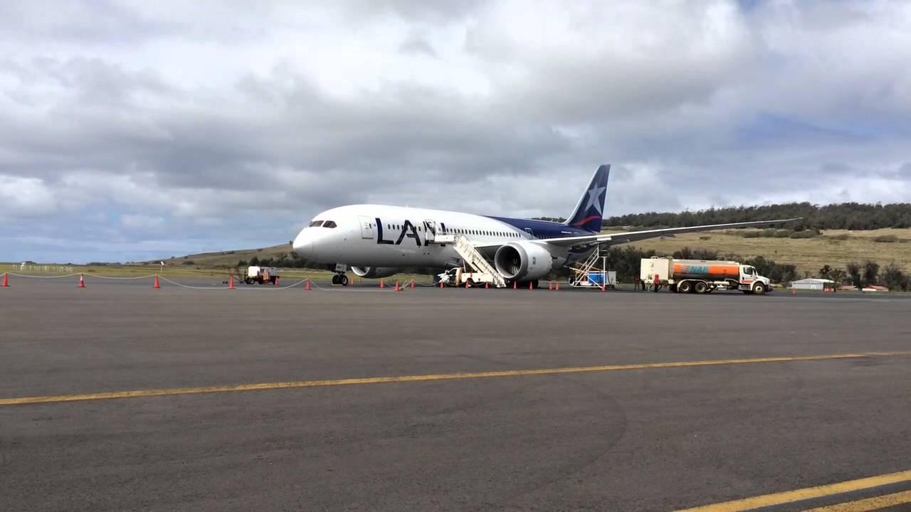 Ile de Pâques Aéroport de Hanga Roa / Easter island Hanga Roa airport