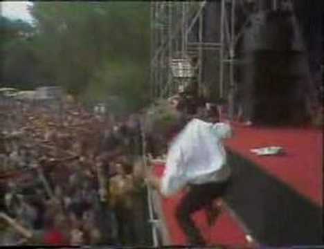 I Threw a Brick Through A Window (live from Werchter 1982)