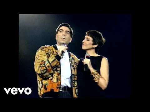 Ver video de A La Sombra De Un León