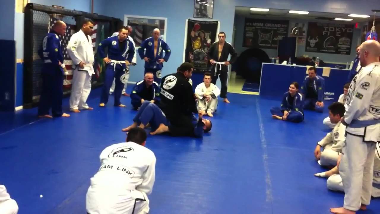 Training Worcester with the UFC fighter Gabriel Gonzaga Team squared BJJ