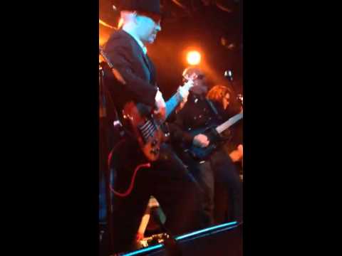 A kilted Boy George in Edinburgh, karma chameleon