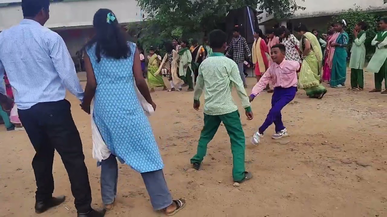 ☺️☺️Program k last m Masti dance with students ☺️☺️