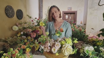 Fundamentals of Floral Design— Simple, Delicate Arrangement