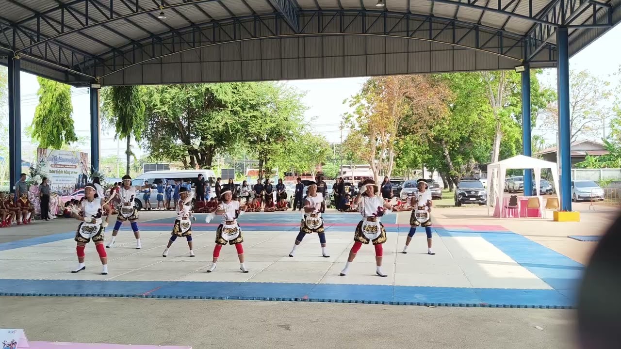 คีตมวยไทย ป.1-6 ศิลปหัตถกรรมครั้งที่ 73 รร.ศรีคีรีมาศวิทยา อ.คีรีมาศ จ.สุโขทัย