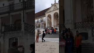 Portugal 2020 - 128- PORTUGAL, COIMBRA, TURISTAS NA UNIVERSIDADE