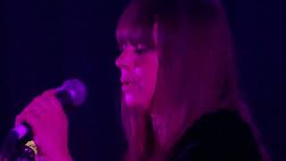 Vignette de la vidéo "Cat Power - He Was A Friend Of Mine / Shivers, Paradiso 10-07-2019"