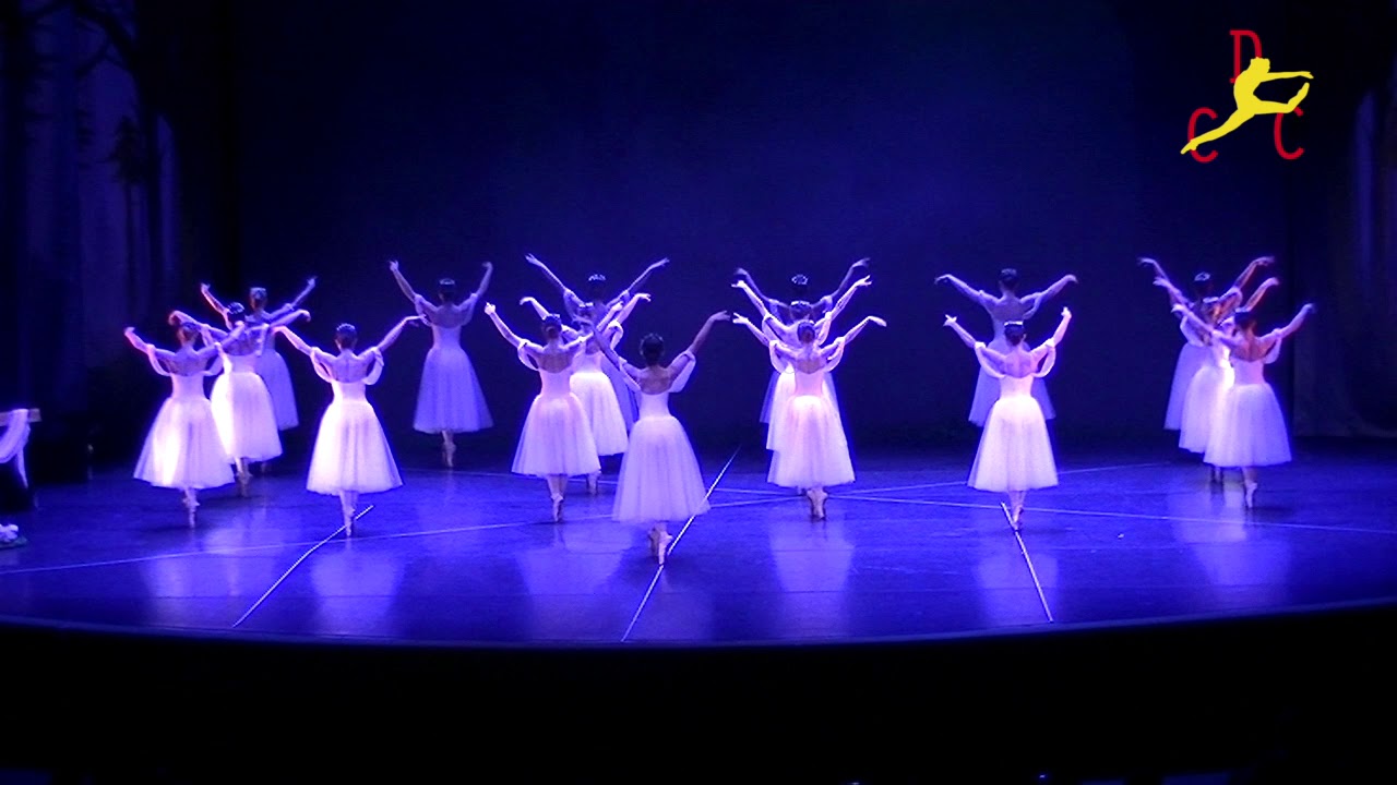 GISELLE II acto. CENTRE DE DANSA DE CATALUNYA. Dirección: Roser Muñoz, Joan Boix