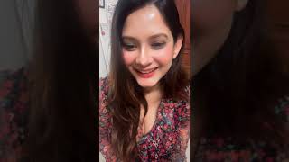 Hot Babe Showing Huge Cleavage On Instagram