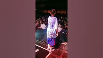 Mc Teteu Cantando DOM DOM DOM No Show Música Do Mc Pedrinho 