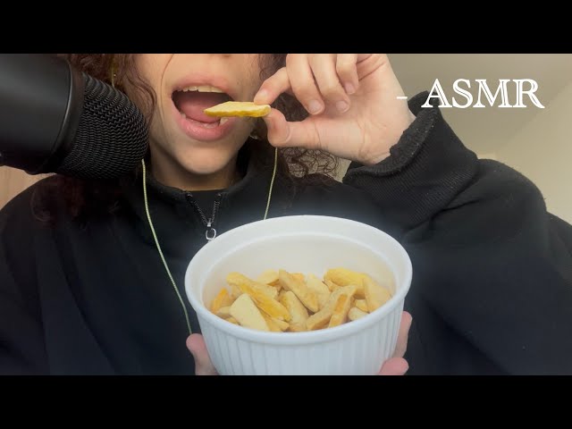 [ASMR] Freeze Dried Mango For The 1st Time🥭 *eating sounds