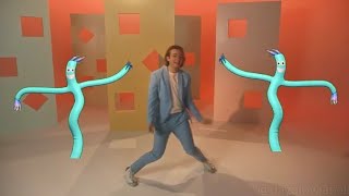 Sloan Struble of Dayglow dancing with wacky dancing dudes meme! (Dayglow - Close To You Music Video) @DayglowJanelle