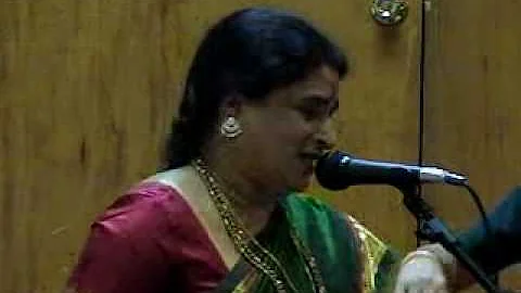 Laxmisha Sridhar playing Mrudangam for Nagavalli Nagaraj