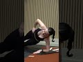 Bodyweight Side Plank | 12REPS App #gymtips #gym #bodyweightexercise #bodyweightworkout