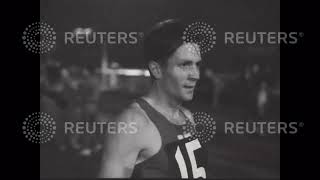 1955 UK: ATHLETICS:  WHITE CITY: RECORDS BY FLOODLIGHT: