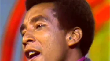 Smokey Robinson & The Miracles - Tears Of A Clown (1967)