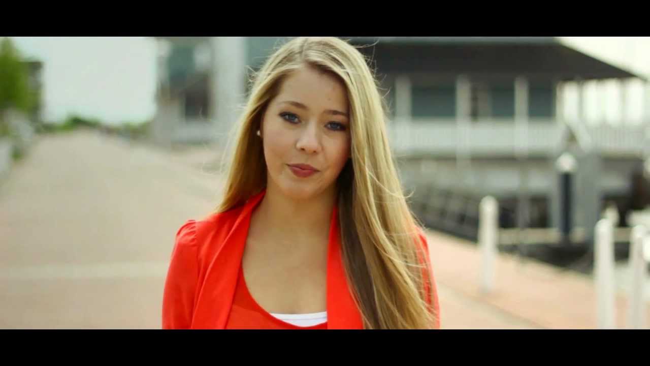Call Me Maybe -- Carly Rae Jepsen (Cover by Karlijn Verhagen)