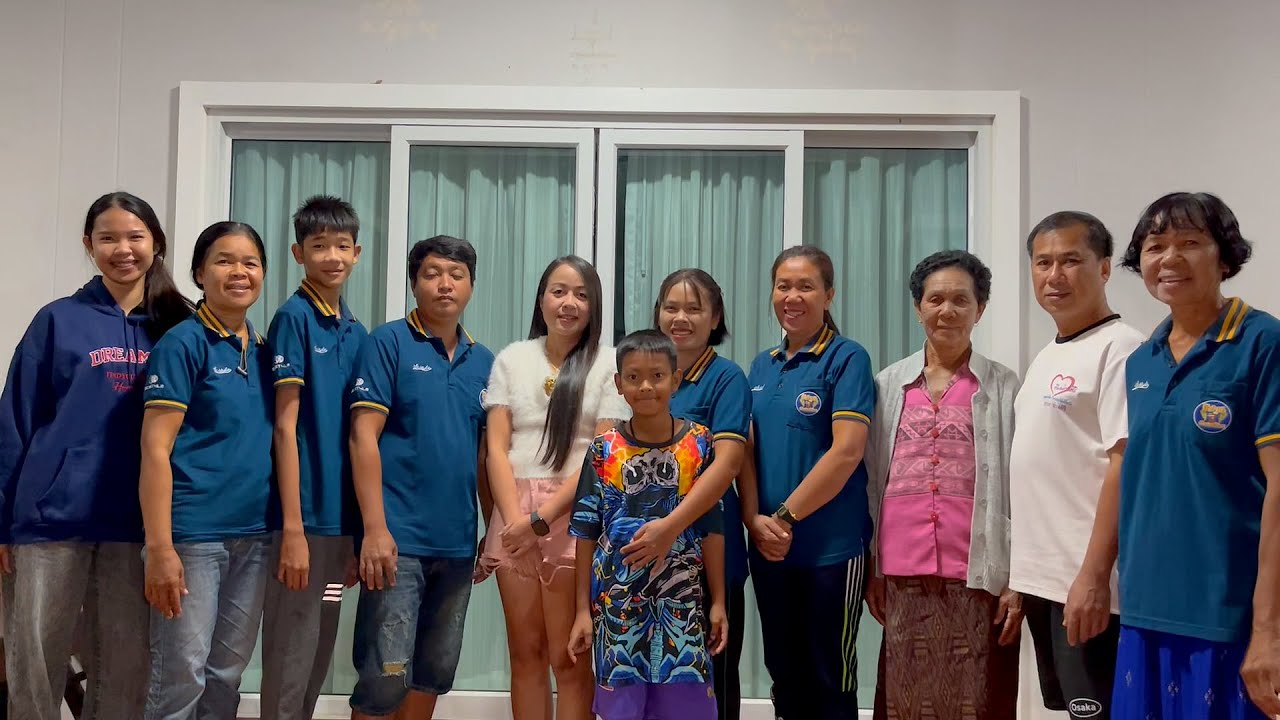 จัดหนัก!! หมูกระทะ 3 กิโล!!? มอบของขวัญให้ทีมงาน