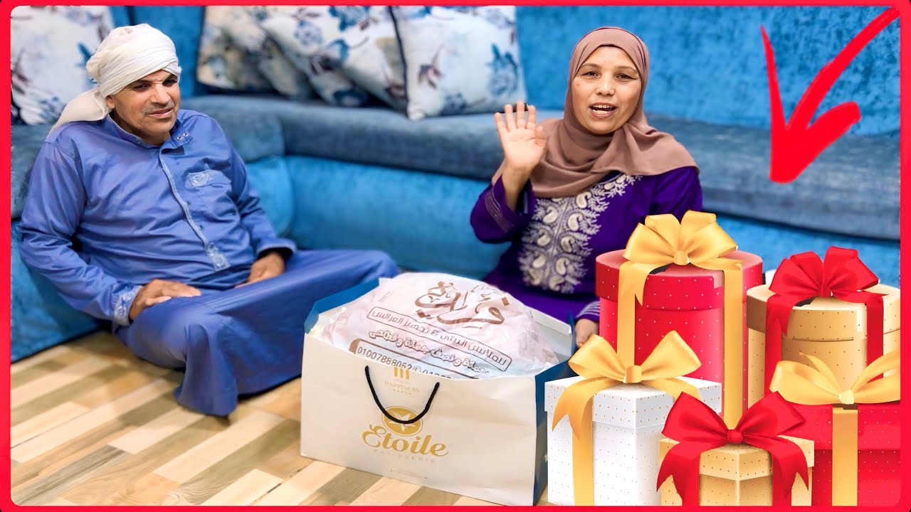 من قلب السعودية 🎁🇸🇦 كراتين الهدايا وصلت 🤩💝 والخالة حلمية اتدلعت دلال الملوك 👑💃🏼 الله يديم المحبة ❤️